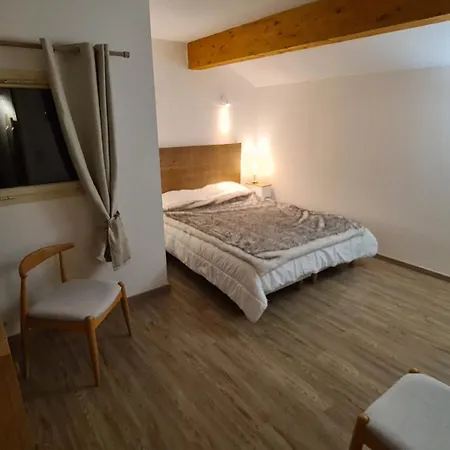 Duplex T3, Isola2000, France *